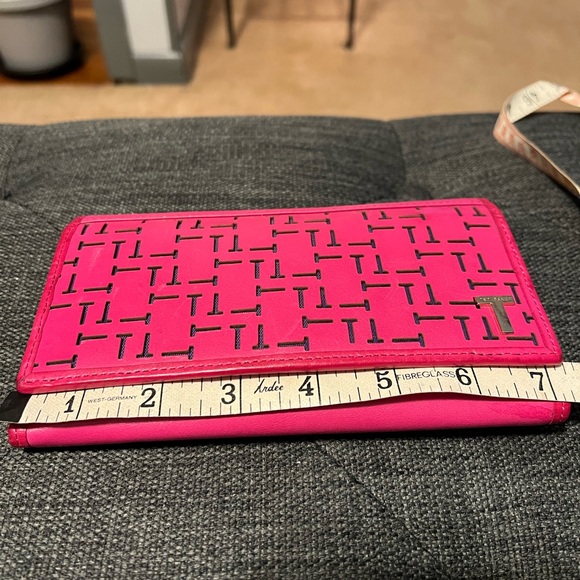 Authentic Ted Baker wallet - Picture 3 of 5